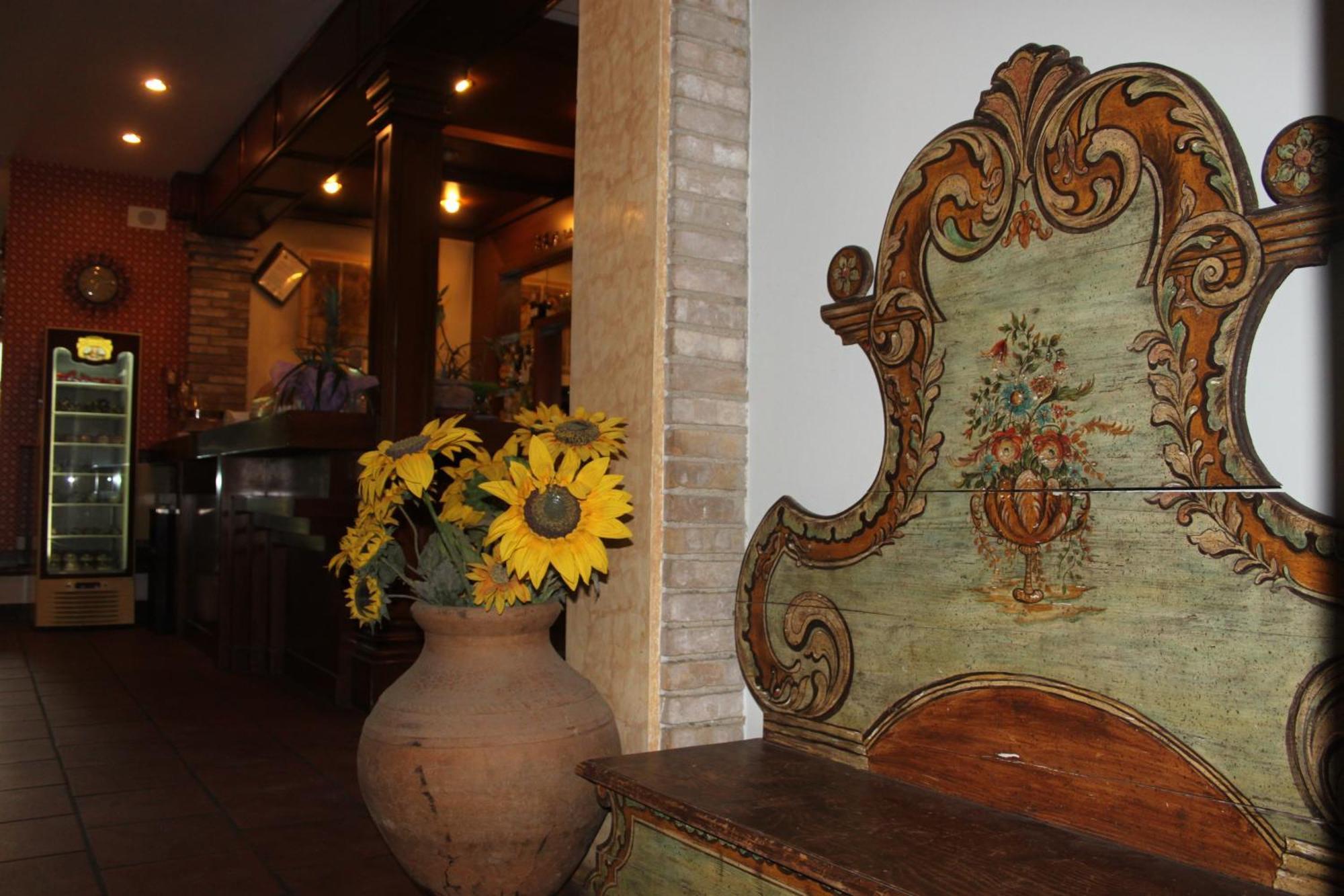 Hotel Girasole Civitanova Marche Bagian luar foto
