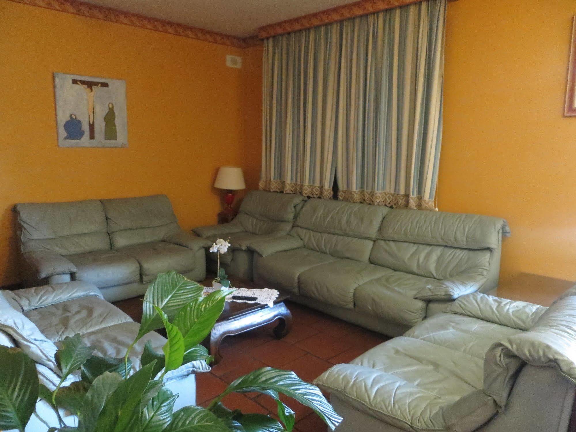 Hotel Girasole Civitanova Marche Bagian luar foto